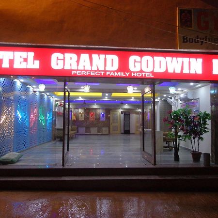 Grand Godwin Inn Samalkha Экстерьер фото